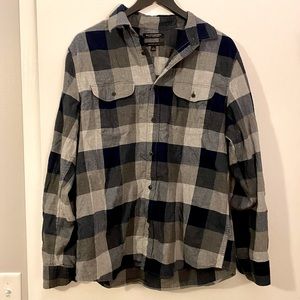 Mens Banana Republic Ultra-Soft Flannel Untucked Slim Fit in Blue Plaid